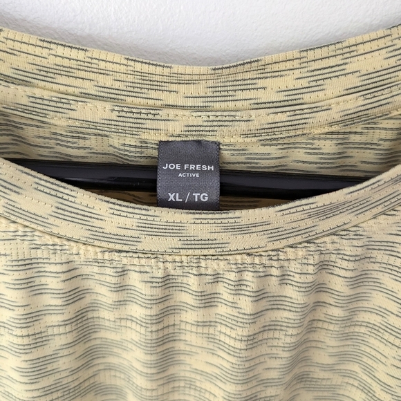 2/15$ Joe Fresh Women's Lightweight Active Yellow T-shirt ~ Size XL - Picture 4 of 8